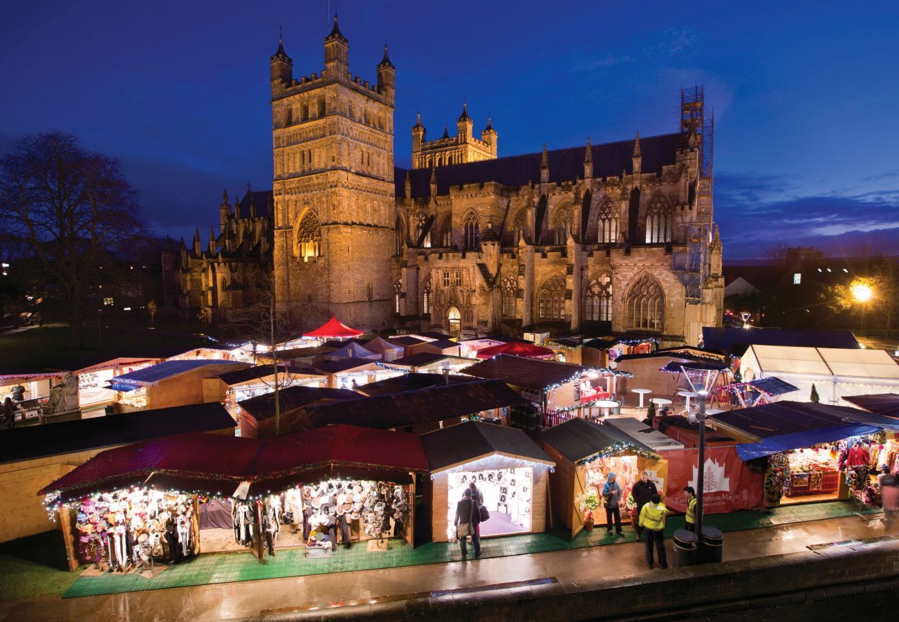 Apartamento en Exeter - Cathedral Yard - Art Deco Luxury Apartment with Iconic Exeter Cathedral Views