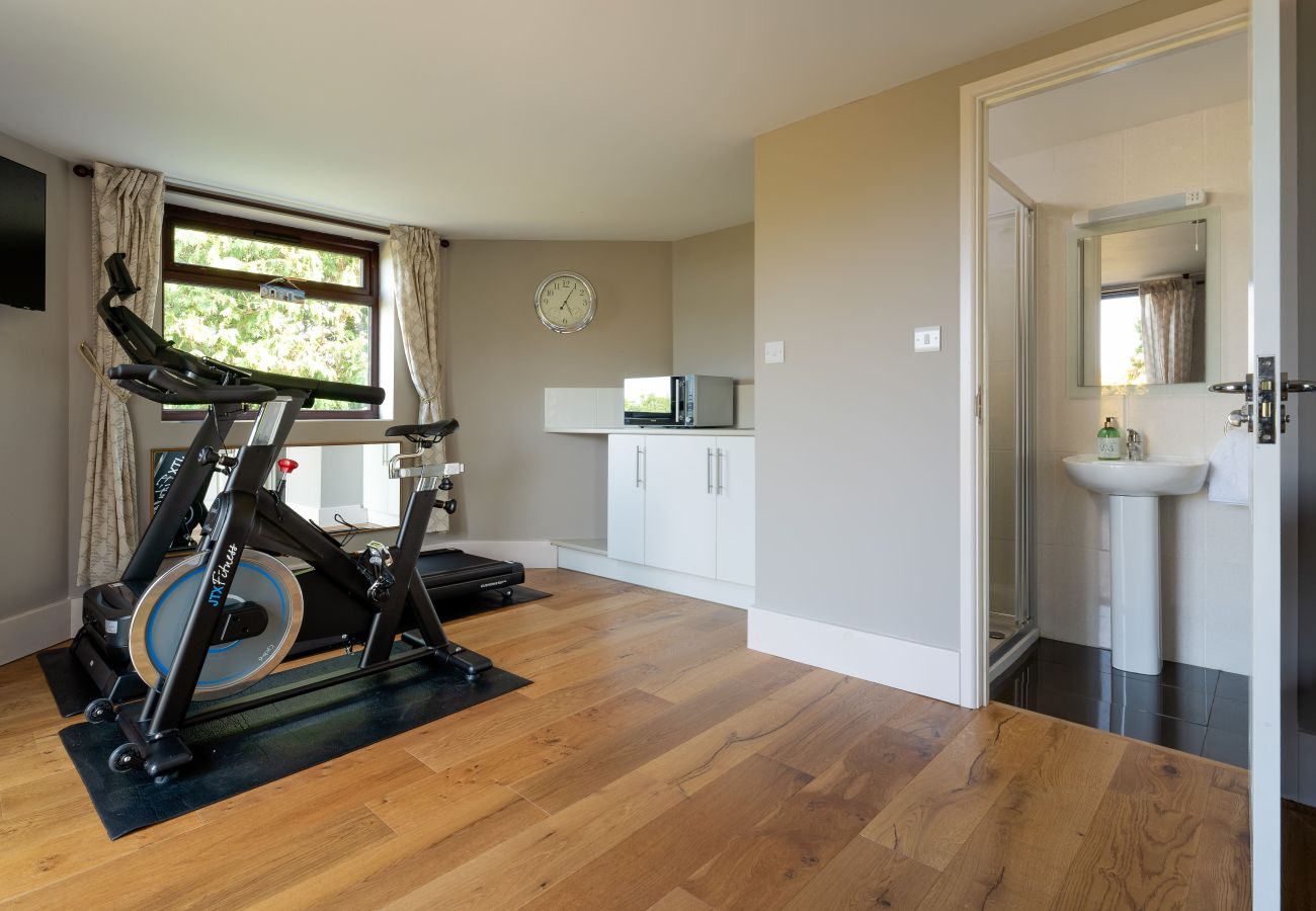 Casa en Paignton - The Spinney - Large home with hot tub, gym, amazing sea views