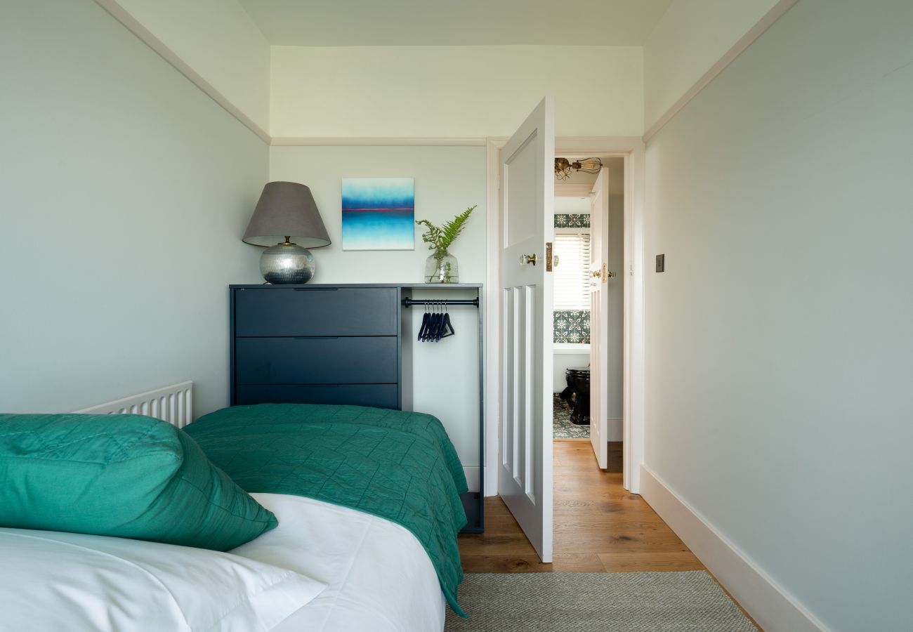 Casa en Paignton - The Spinney - Large home with hot tub, gym, amazing sea views