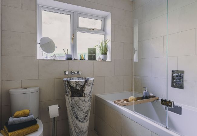 Casa en Bishopsteignton - The Curlews - Waterside, boutique home with 10 person spa Casa en Bishopsteignton - The Curlews - Waterside, boutique home with 10 person spa