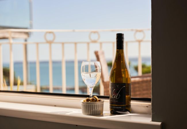Estudio en Torquay - Bayfort Sea Studio - cosy, terrace, sea views Estudio en Torquay - Bayfort Sea Studio - cosy, terrace, sea views
