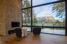Casa en San Carlos de Bariloche - CASA EN ARELAUQUEN CON INCREIBLES VISTAS EN TODOS SUS AMBIENTES