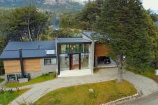 Casa en San Carlos de Bariloche - CASA EN ARELAUQUEN CON INCREIBLES VISTAS EN TODOS SUS AMBIENTES