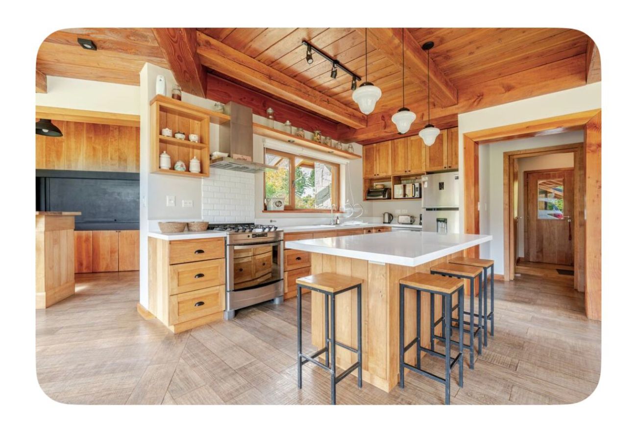 Casa en San Carlos de Bariloche - ARE17 CASA MODERNA CON ESTILO PATAGÓNICO