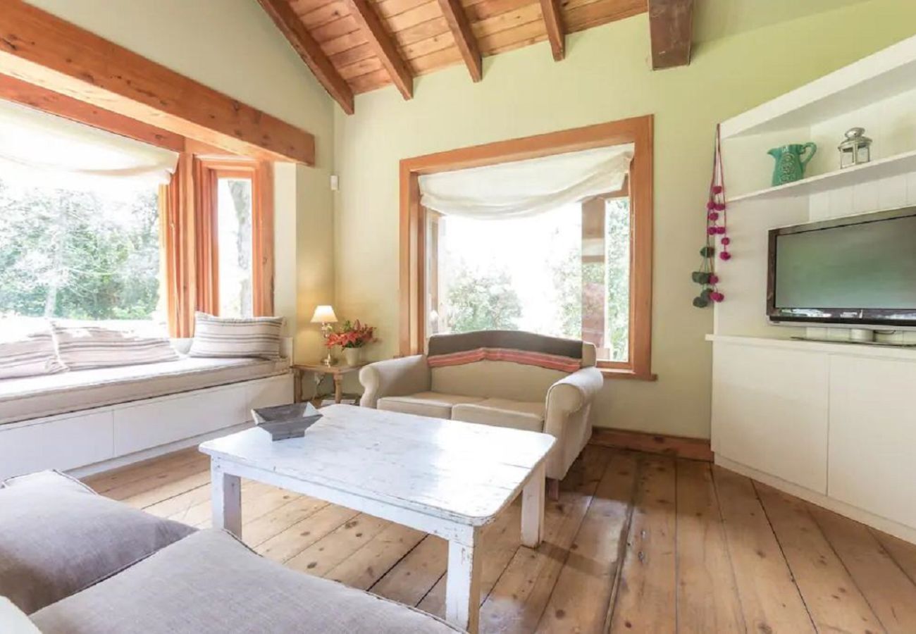 Casa en San Carlos de Bariloche - HUAPI01C IMPONENTE CASA CON COSTA, RODEADA DE BOSQUE A ORILLAS DEL LAGO NAHUEL HUAPI.