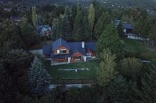 Casa en San Carlos de Bariloche - ARE37 DIVINA CASA EN ARELAUQUEN CON VISTA AL LAGO