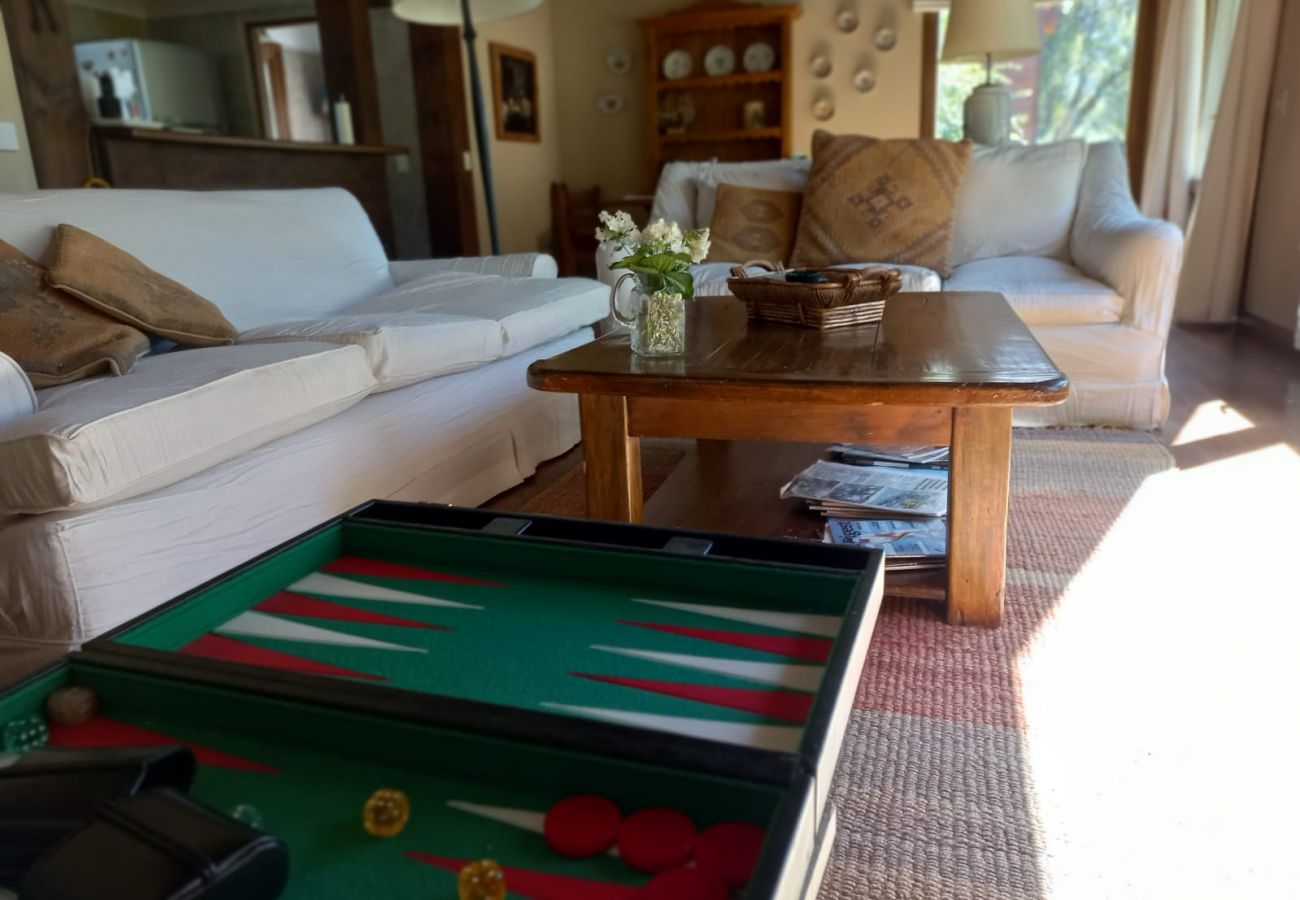 Casa en San Carlos de Bariloche - ARE41 CASA EN ARELAUQUEN CON SALIDA DIRECTA A LA CANCHA DE GOLF