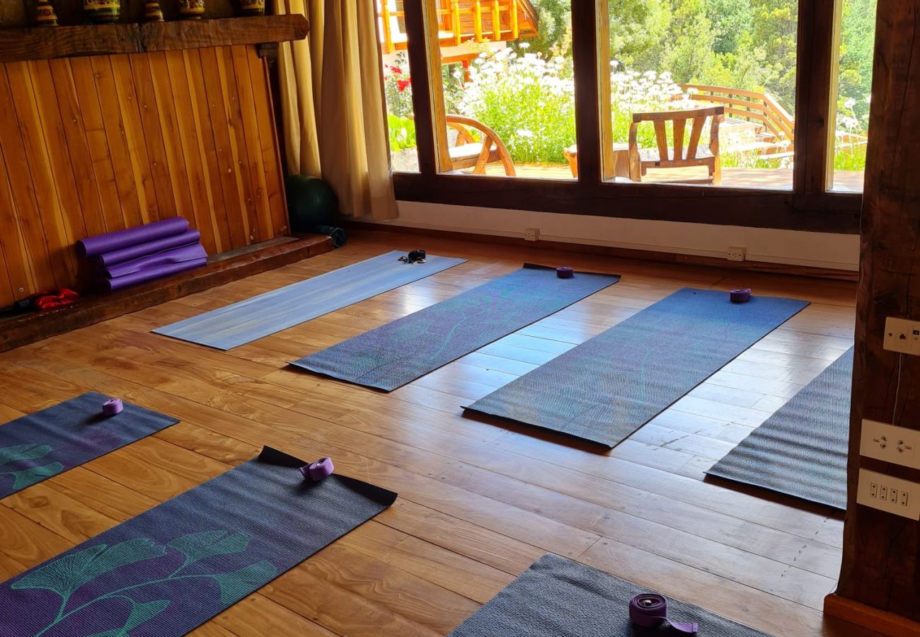 Casa en San Carlos de Bariloche - CAS03 Espectacular casona de 600 metros en un entorno único