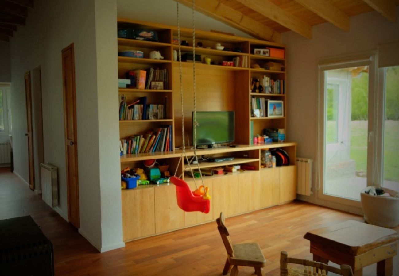 Casa en San Carlos de Bariloche - Peni06 Cómoda casa de una planta en una chacra en Península San Pedro.