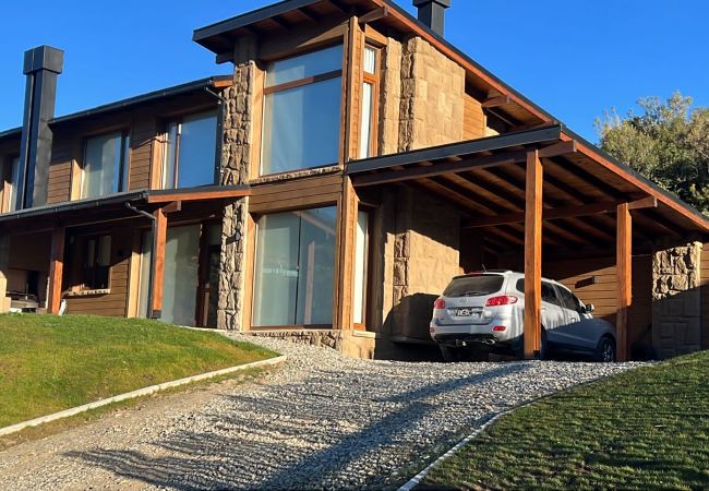Apartamento en San Carlos de Bariloche - ARE40 DORMI MODERNO EN  ARELAUQUEN - ZONA POLO