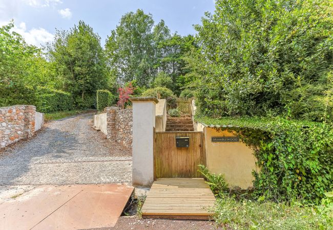 Casa en Maidencombe - Bramblewood - cosy chic, hot tub, close to beach Casa en Maidencombe - Bramblewood - cosy chic, hot tub, close to beach