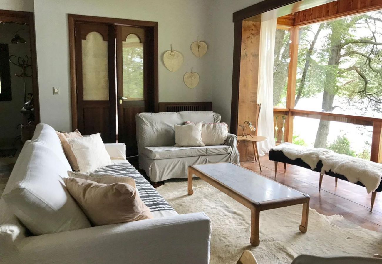 Casa en San Carlos de Bariloche - TREBOL01C- CÓMODA PROPIEDAD CON LINDISIMO ENTORNO SOBRE LAGUNA EL TRÉBOL 