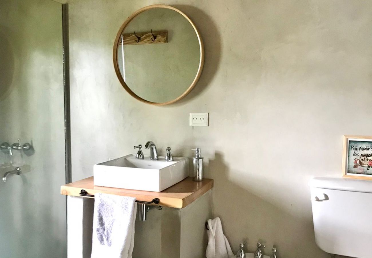 Casa en San Carlos de Bariloche - TREBOL01C- CÓMODA PROPIEDAD CON LINDISIMO ENTORNO SOBRE LAGUNA EL TRÉBOL 