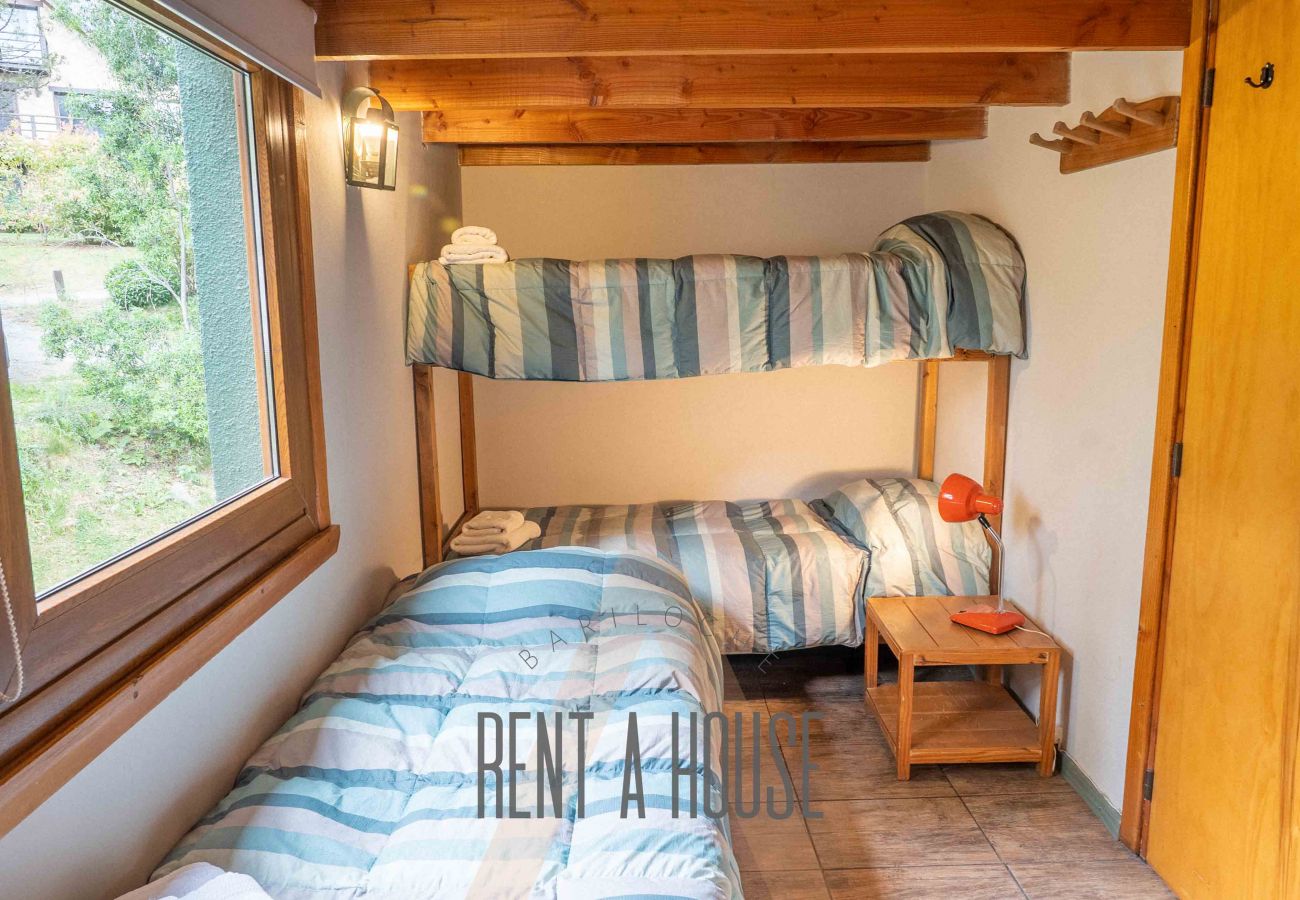 Cabaña en San Carlos de Bariloche - ARE03 DORMI DE 2 HABITACIONES CON SALIDA DIRECTA A LA CANCHA DE GOLF