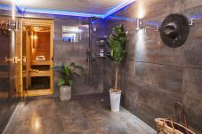 Apartamento en Lower Ashton - Swifts Return - Bolthole with hot tub, pool and sauna