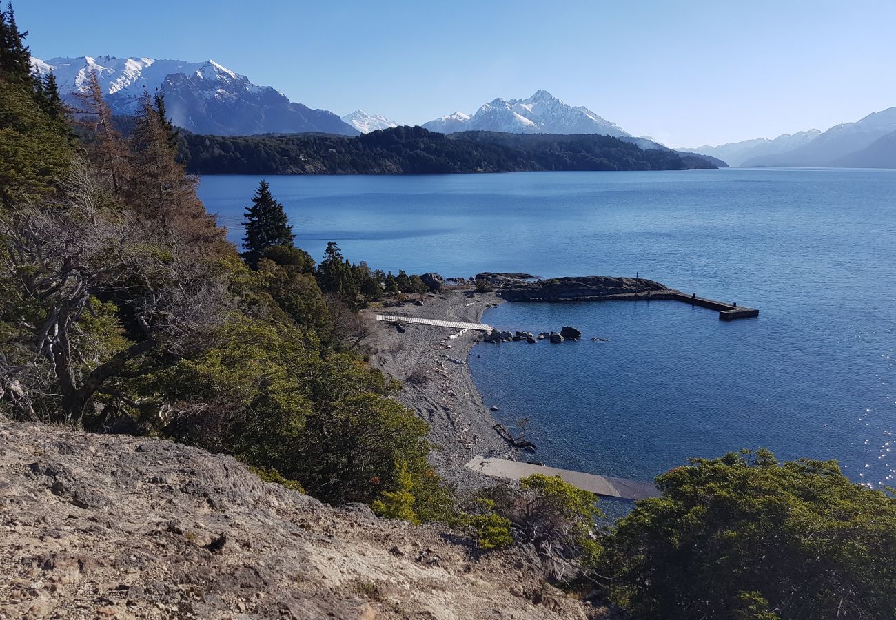 Casa en San Carlos de Bariloche - Peni08 Cálida e histórica  propiedad ubicada en un predio de  8 hectáreas