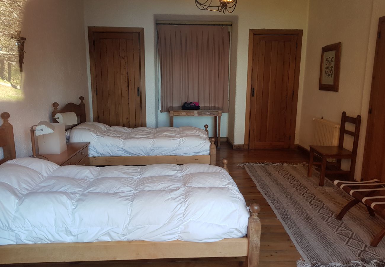 Casa en San Carlos de Bariloche - Peni08 Cálida e histórica  propiedad ubicada en un predio de  8 hectáreas