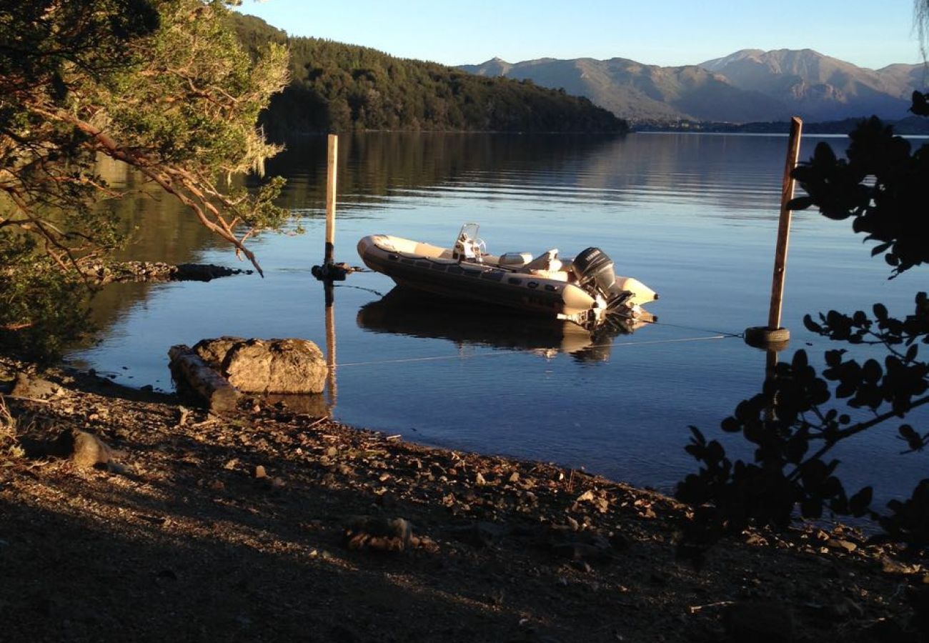 Casa en San Carlos de Bariloche - peni09 Moderna y patagónica casa en la Península San Pedro