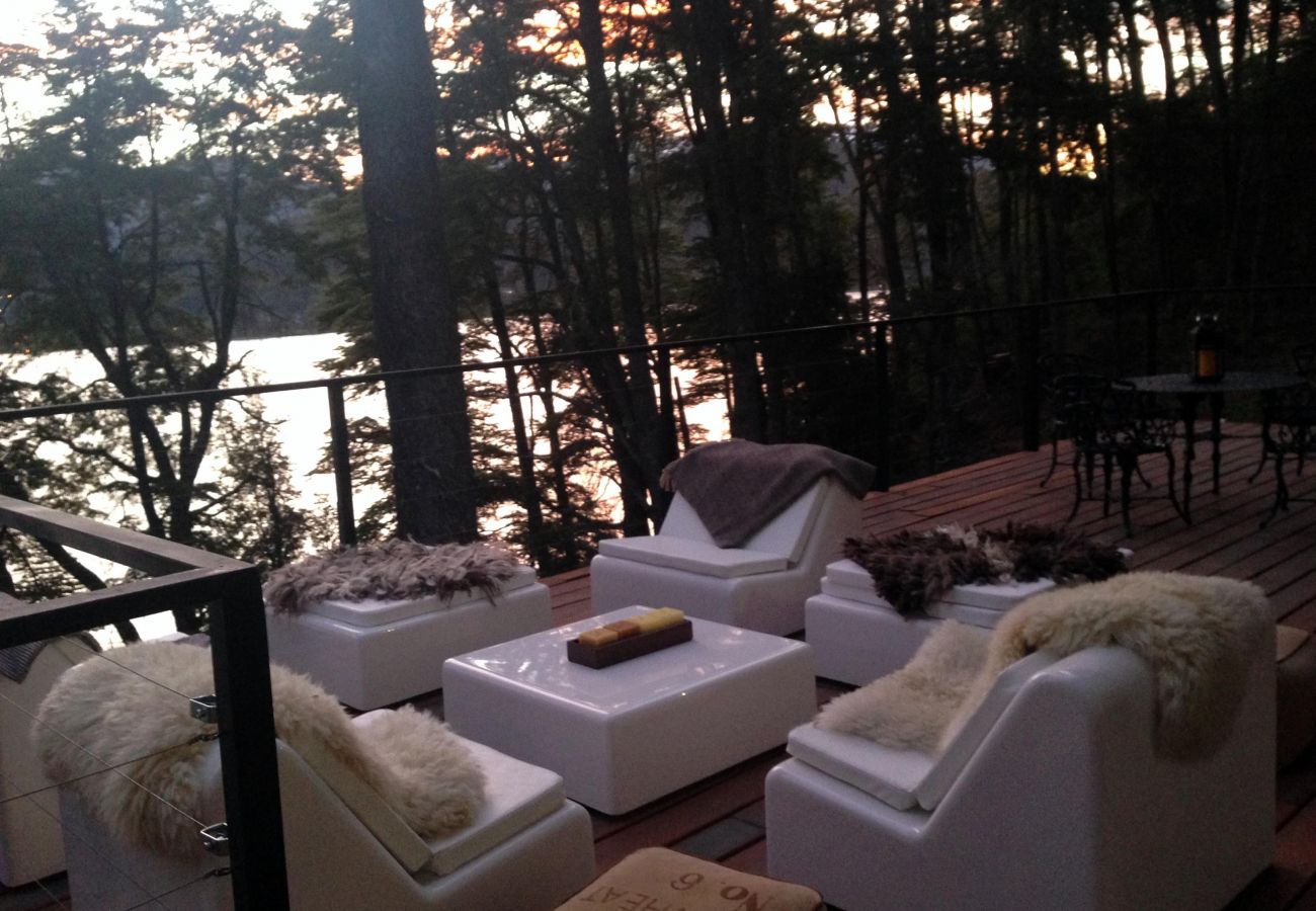 Casa en San Carlos de Bariloche - peni09 Moderna y patagónica casa en la Península San Pedro