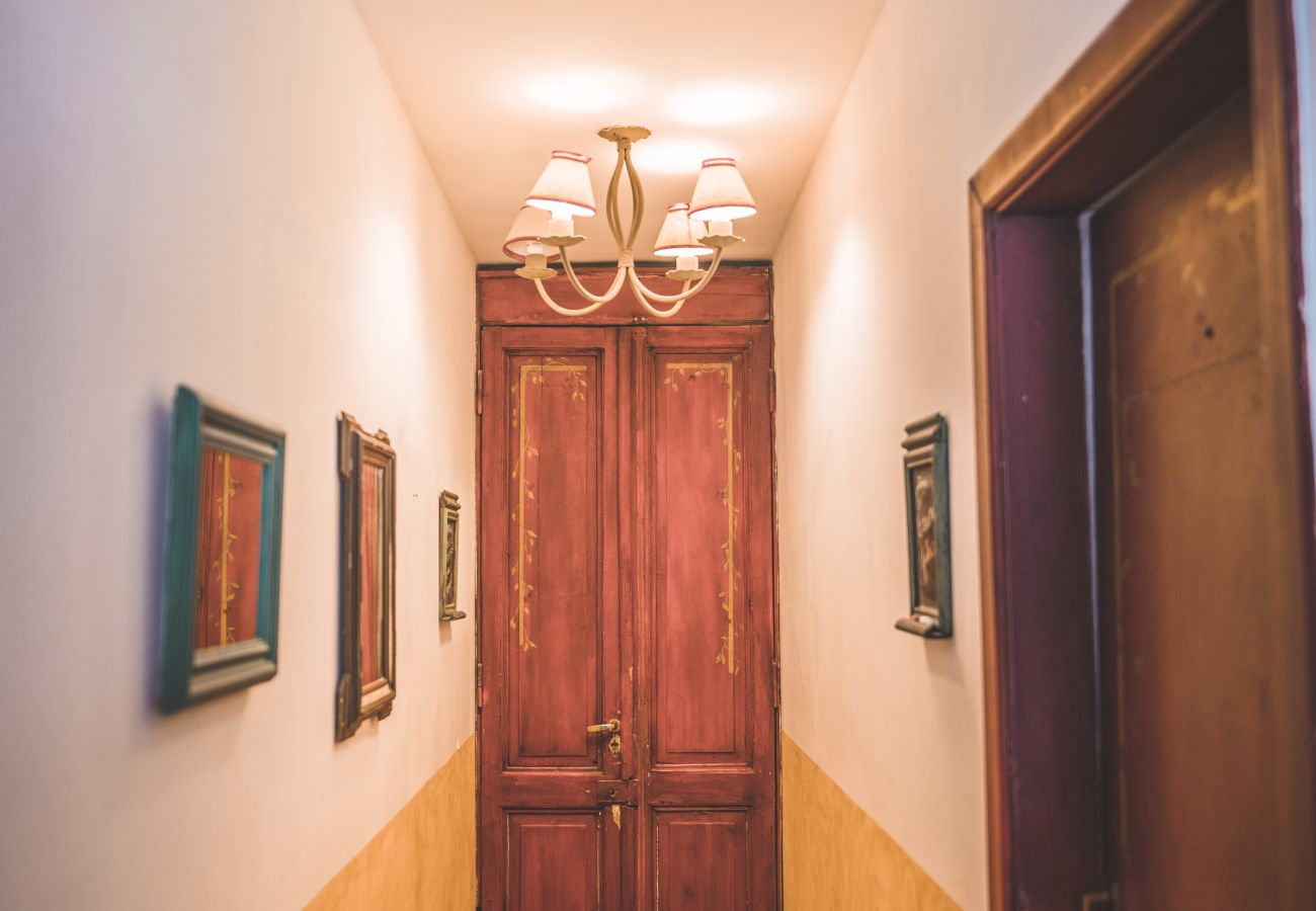 Casa en San Carlos de Bariloche - CÁLIDA CASONA ALPINA FRENTE AL LAGO NAHUEL HUAPI