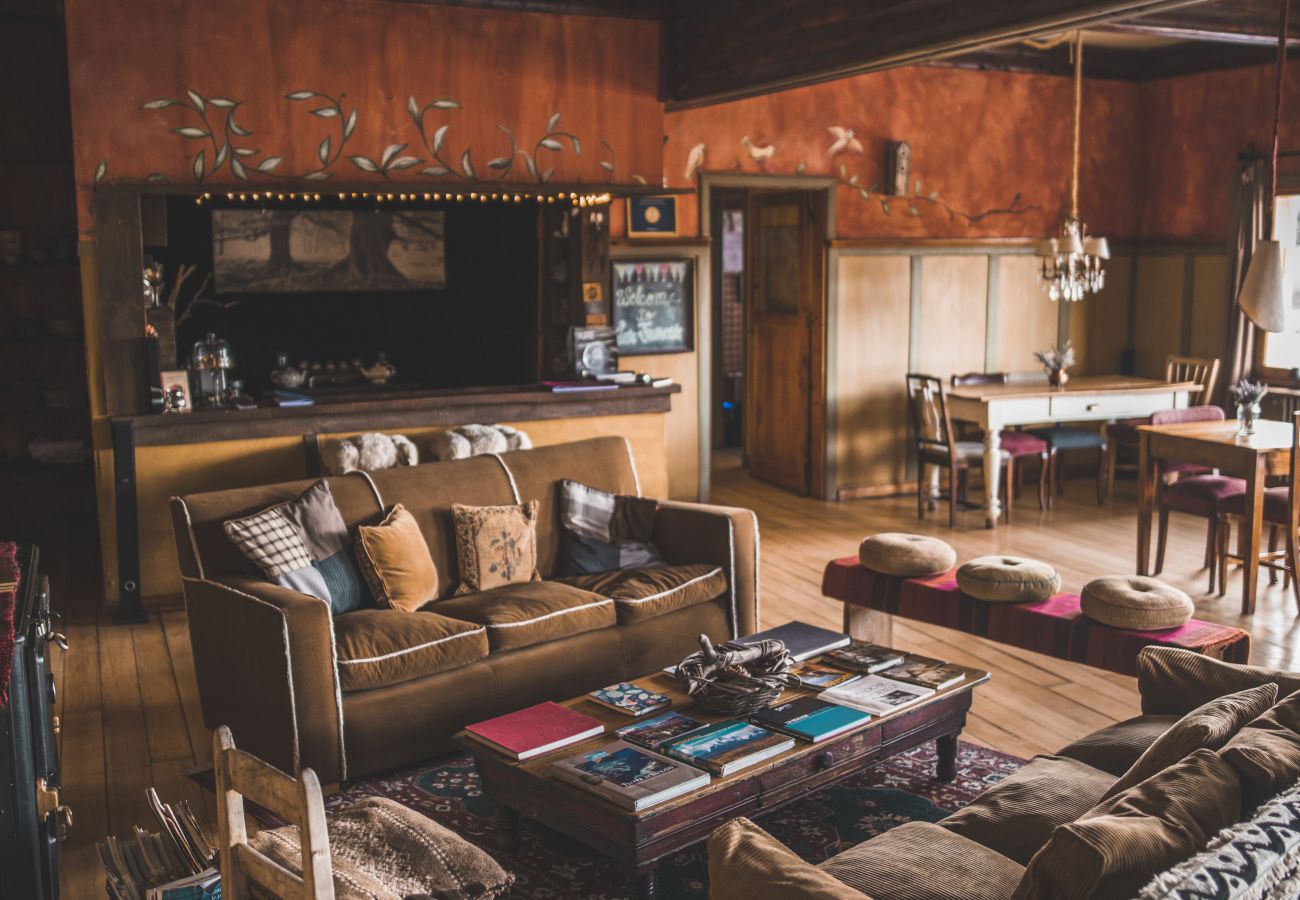 Casa en San Carlos de Bariloche - CÁLIDA CASONA ALPINA FRENTE AL LAGO NAHUEL HUAPI