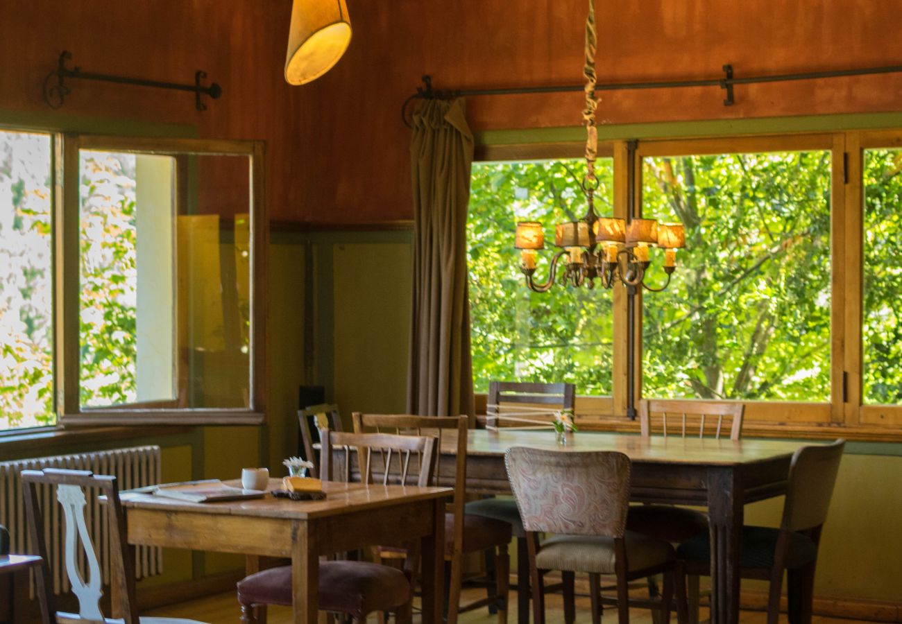 Casa en San Carlos de Bariloche - CÁLIDA CASONA ALPINA FRENTE AL LAGO NAHUEL HUAPI