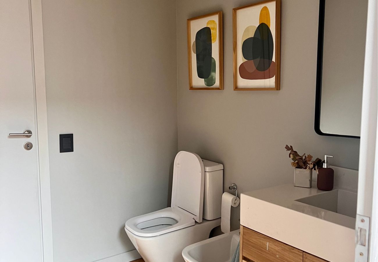 Casa en San Carlos de Bariloche - ARE42 - MODERNA Y LUMINOSA  CASA EN ARELAUQUEN