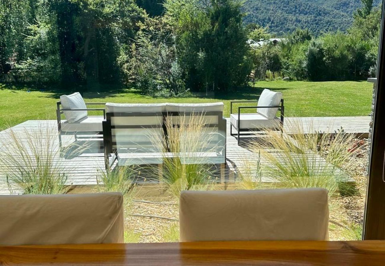 Casa en San Carlos de Bariloche - ARE42 - MODERNA Y LUMINOSA  CASA EN ARELAUQUEN