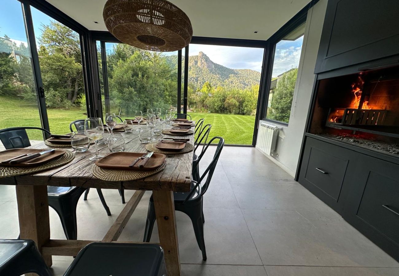 Casa en San Carlos de Bariloche - ARE42 - MODERNA Y LUMINOSA  CASA EN ARELAUQUEN