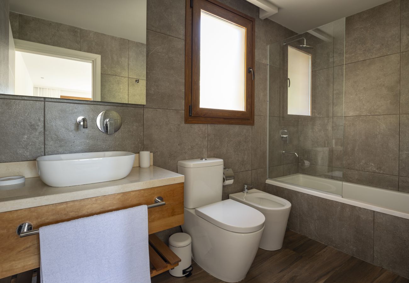 Apartamento en San Carlos de Bariloche - LENGA PB D  Increible departamento en Peñon Arelauquen