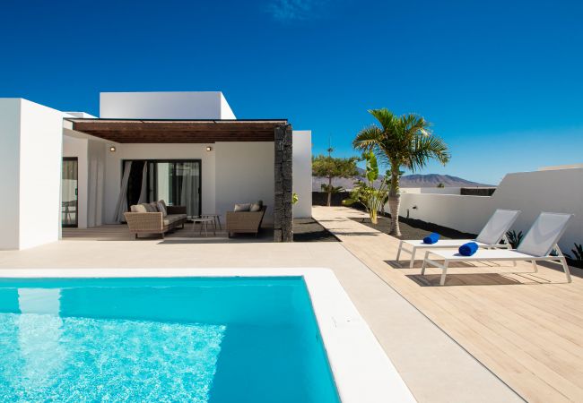 Villa en Playa Blanca - Villa Iris 