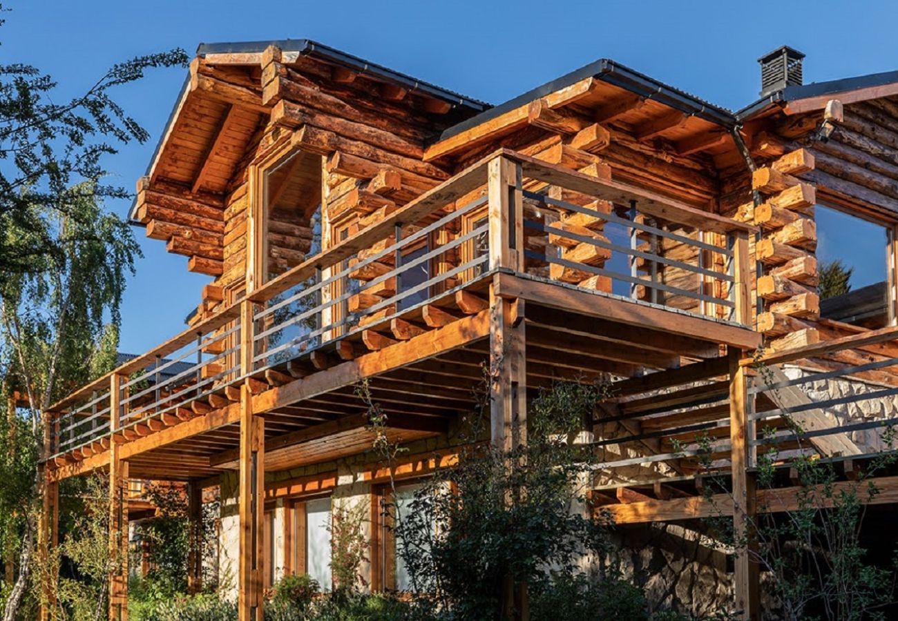 Casa en San Carlos de Bariloche - ARE24 CASA DE MONTAÑA EN ARELAUQUEN