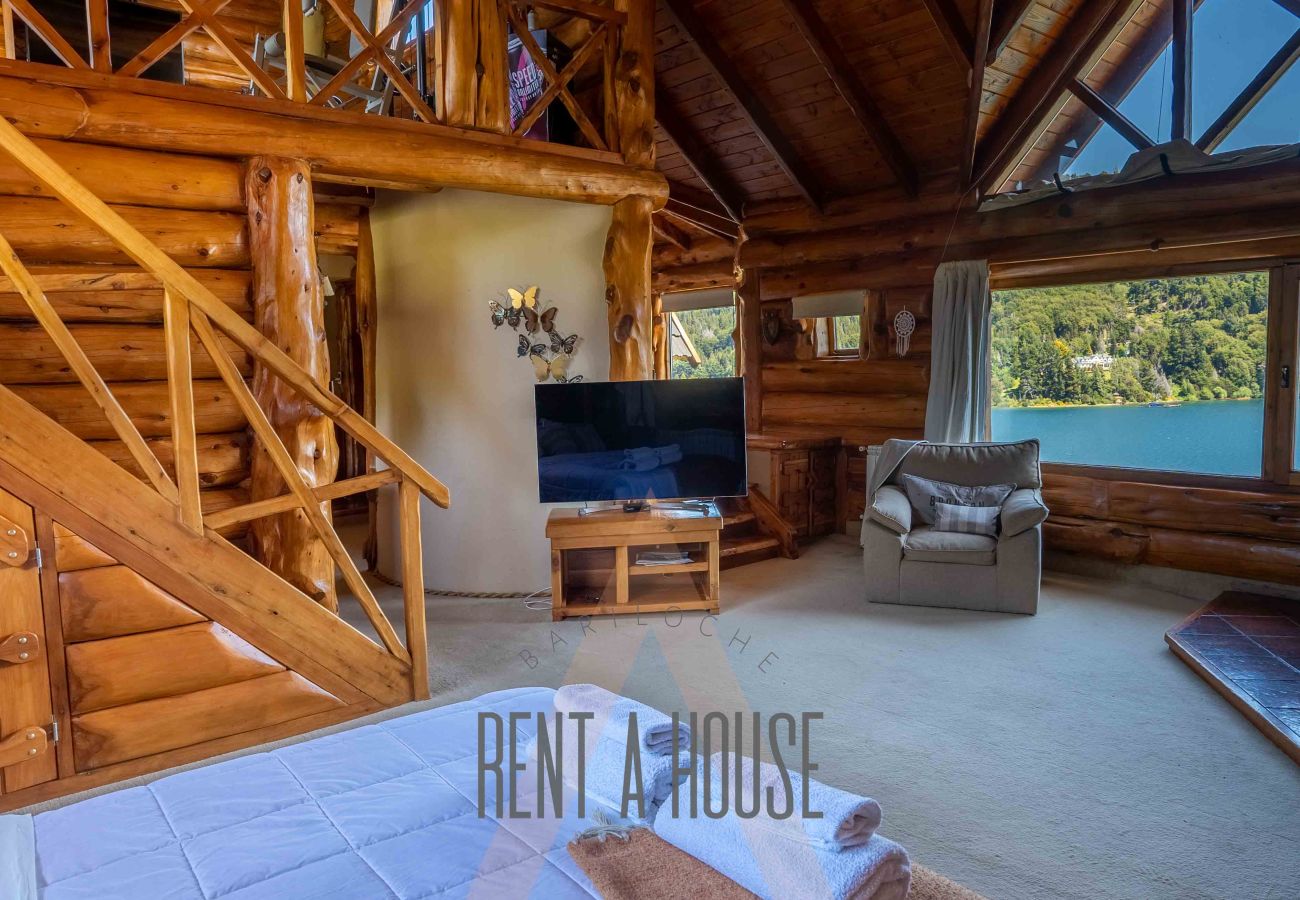 Casa en San Carlos de Bariloche - Espectacular casa de 890 mts con dos piscinas climatizadas y costa de lago.