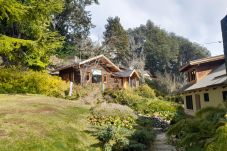Casa en San Carlos de Bariloche - MORE19 Casona y Cabaña ubicada en la Divina Península Llao LLao 