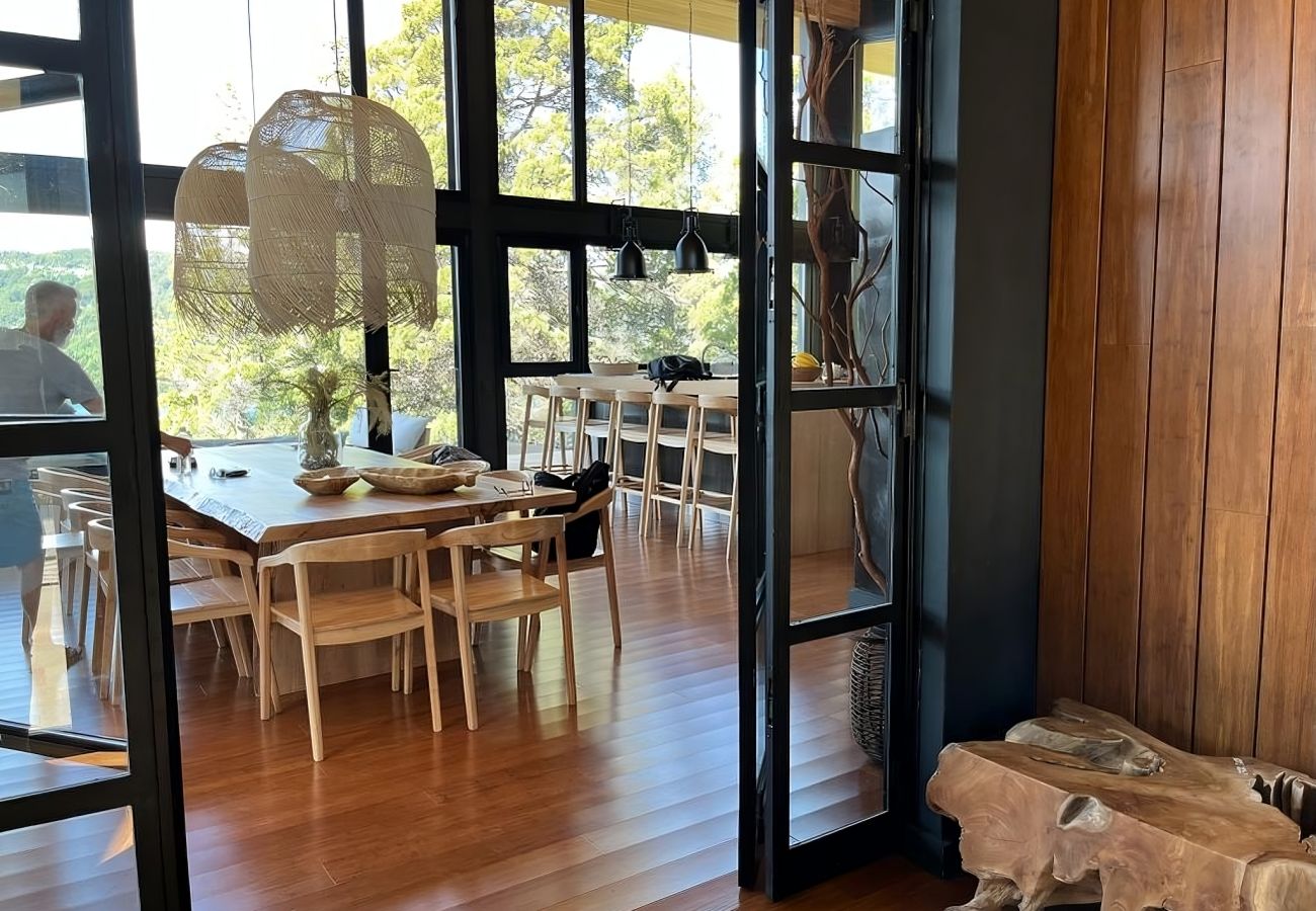 Casa en San Carlos de Bariloche - CASA CHIC EN BARILOCHE, CON COSTA Y PILETA - 