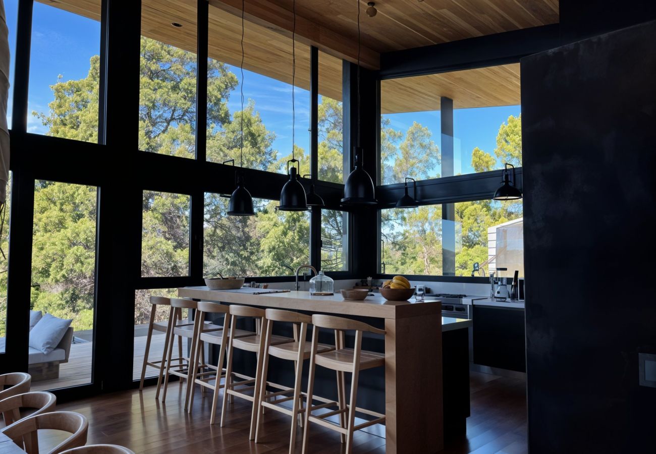 Casa en San Carlos de Bariloche - CASA CHIC EN BARILOCHE, CON COSTA Y PILETA - 