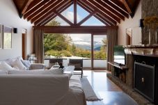 Casa en San Carlos de Bariloche - ARE26 CÓMODA CASA CON VISTA AL LAGO Y MUY CERCA DEL STARTER DEL GOLF