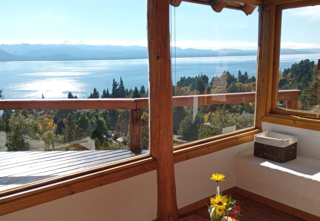 Cabaña en San Carlos de Bariloche - VIEW03  - Cabaña de montaña con increíble vista al lago
