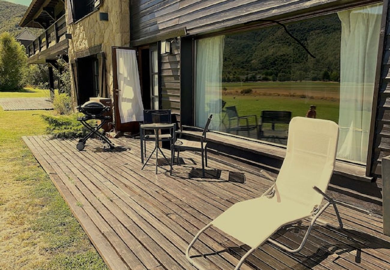 Apartamento en San Carlos de Bariloche - ARE10 - CÁLIDO Y CÓMODO DEPARTAMENTO CON VISTA A LA MONTAÑA Y SALIDA DIRECTA AL CAMPO DE POLO