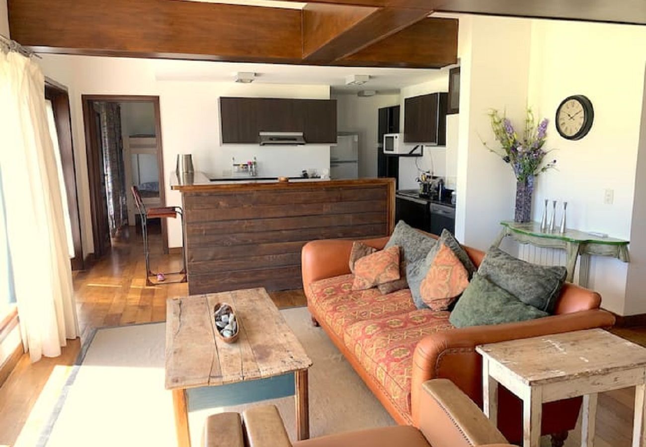 Apartamento en San Carlos de Bariloche - ARE10 - CÁLIDO Y CÓMODO DEPARTAMENTO CON VISTA A LA MONTAÑA Y SALIDA DIRECTA AL CAMPO DE POLO