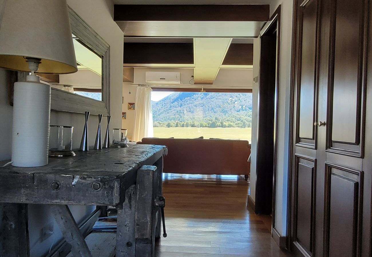 Apartamento en San Carlos de Bariloche - ARE10 - CÁLIDO Y CÓMODO DEPARTAMENTO CON VISTA A LA MONTAÑA Y SALIDA DIRECTA AL CAMPO DE POLO