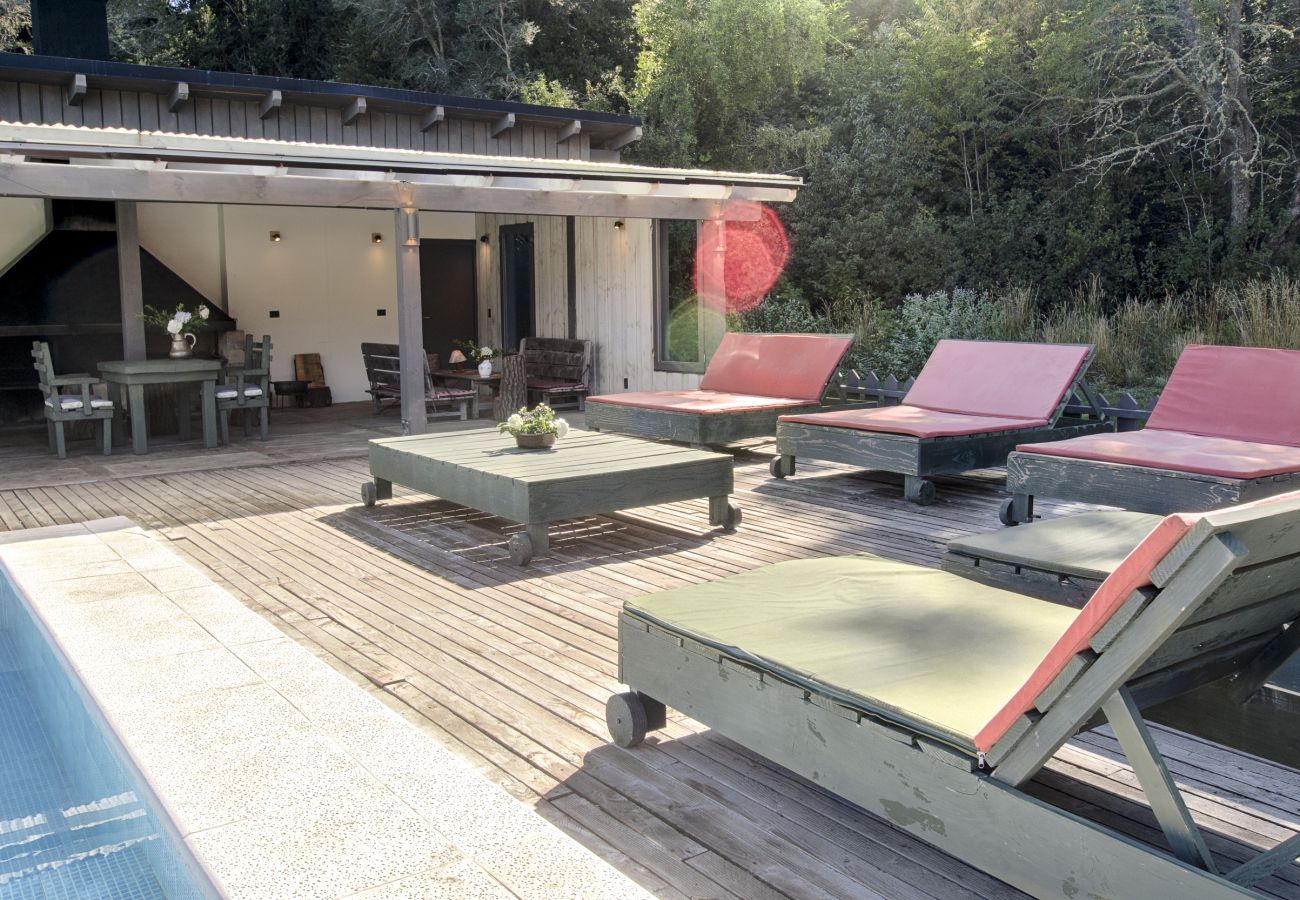 Casa en San Carlos de Bariloche - PENI03 EXCLUSIVA Y PRIVADA CASA UBICADA EN UNA CHACRA DE 10 HECTÁREAS