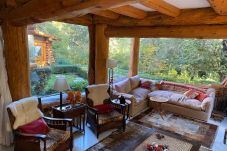 Casa en San Carlos de Bariloche - ARE45 AMPLIA Y CÁLIDA CASA UBICADA A 300 MTS DEL GOLF SOBRE EL HOYO 8