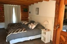 Casa en San Carlos de Bariloche - ARE45 AMPLIA Y CÁLIDA CASA UBICADA A 300 MTS DEL GOLF SOBRE EL HOYO 8