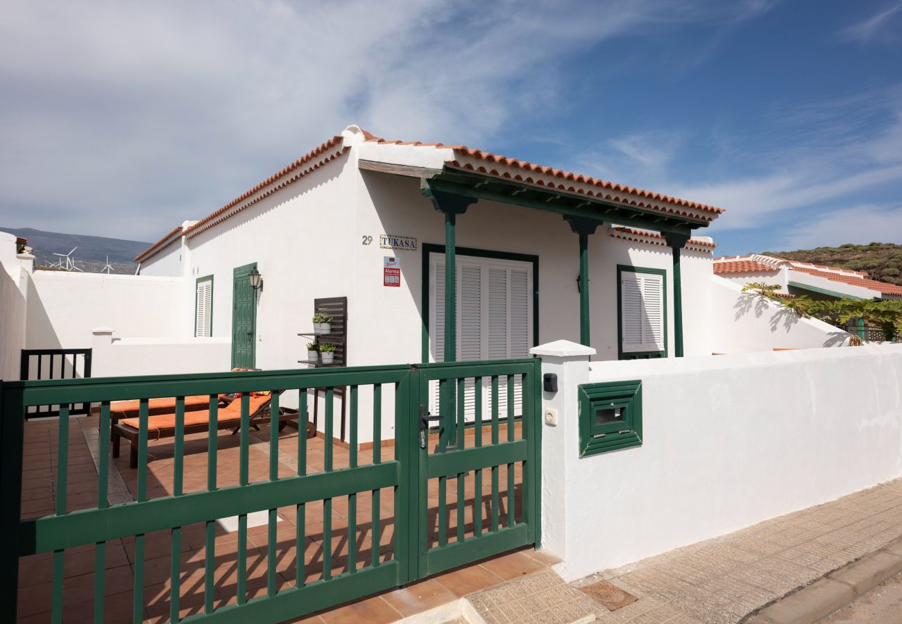 Casa adosada en Arico - Amplia y luminosa casa en Abades