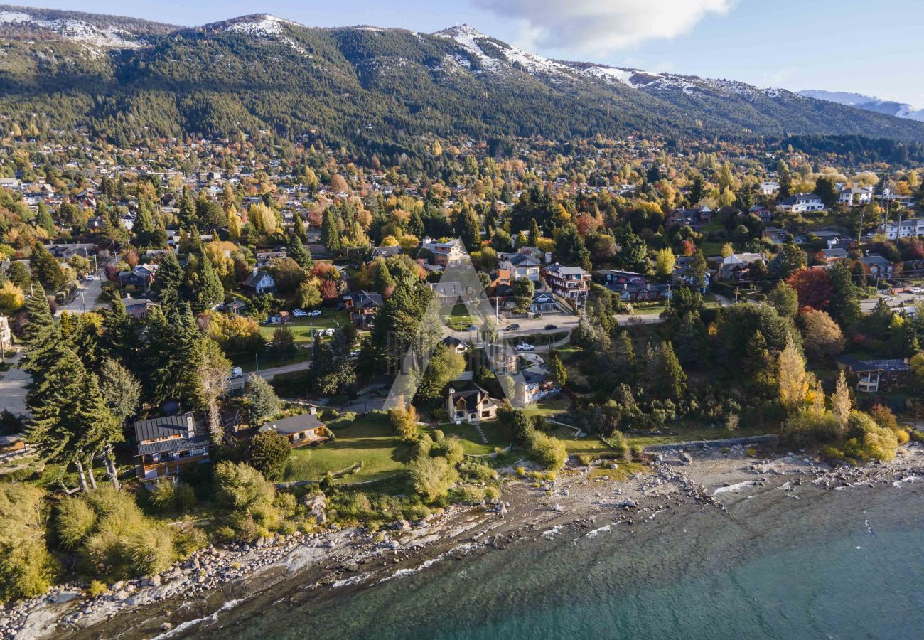 Apartamento en San Carlos de Bariloche -  HUAPI02A DIVINO DEPARTAMENTO CON VISTA AL LAGO Y PLAYITA