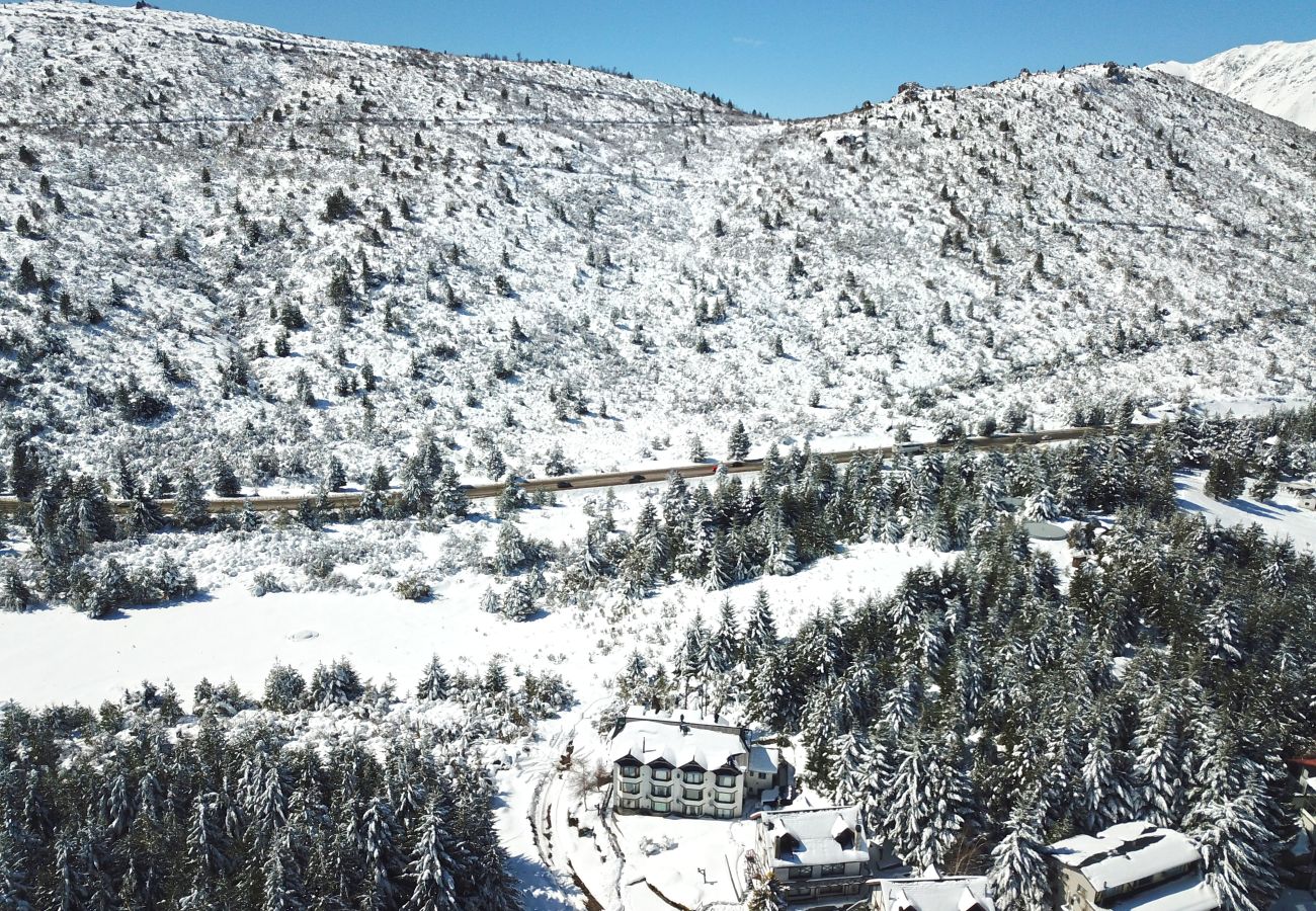 Apartamento en San Carlos de Bariloche - CATE14 Departamento para 6 personas en la base del cerro Catedral. 