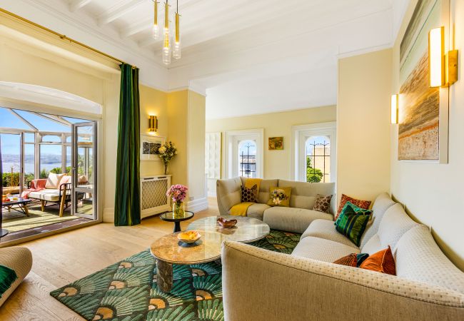 Casa en Torquay - Vane Tower- Historic retreat with Panoramic Sea Views Casa en Torquay - Vane Tower- Historic retreat with Panoramic Sea Views