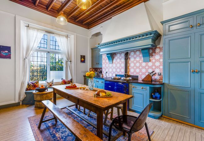 Casa en Torquay - Vane Tower- Historic retreat with Panoramic Sea Views Casa en Torquay - Vane Tower- Historic retreat with Panoramic Sea Views