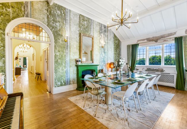 Casa en Torquay - Vane Tower- Historic retreat with Panoramic Sea Views Casa en Torquay - Vane Tower- Historic retreat with Panoramic Sea Views